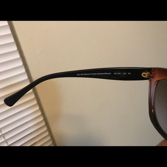 Coach sunglasses with case - Picture 4 of 7